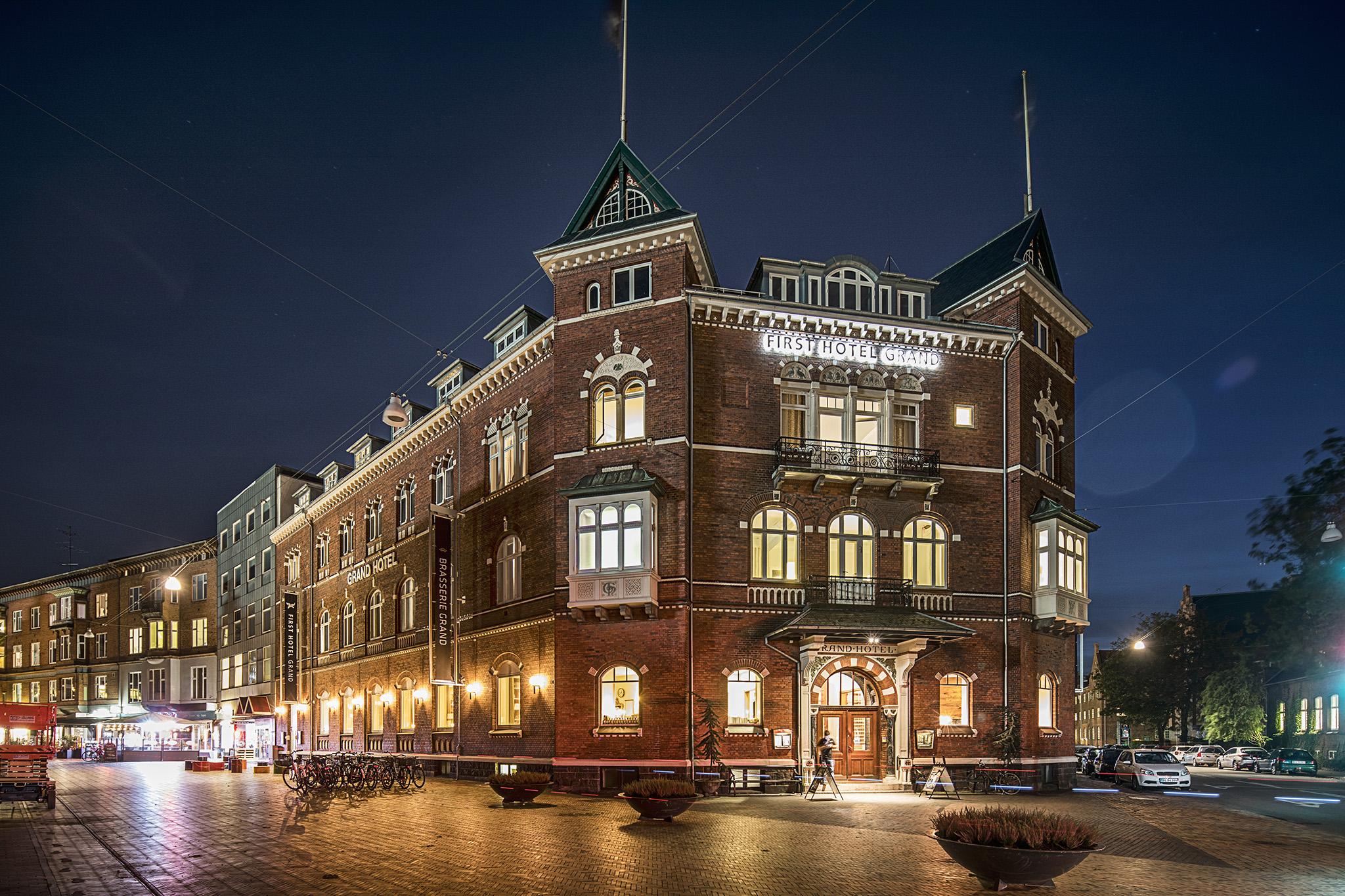 First Hotel Grand Odense Extérieur photo